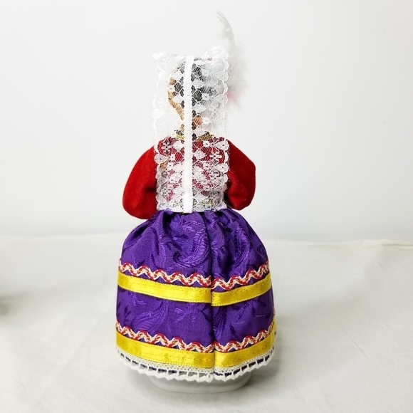 Corfu Greek Vintage Evelt Themis Female Porcelain Doll on Traditional Costume - Picture 4 of 10